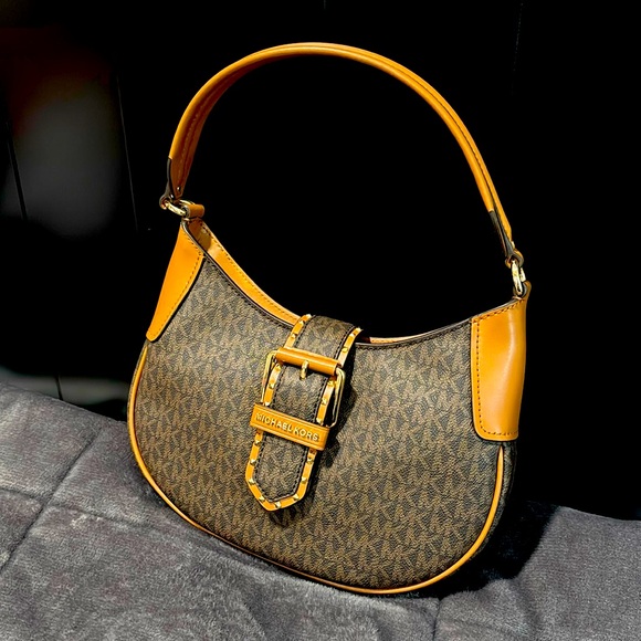 Michael Kors Brown and Tan Hobo Bag Never been Used - Picture 1 of 5